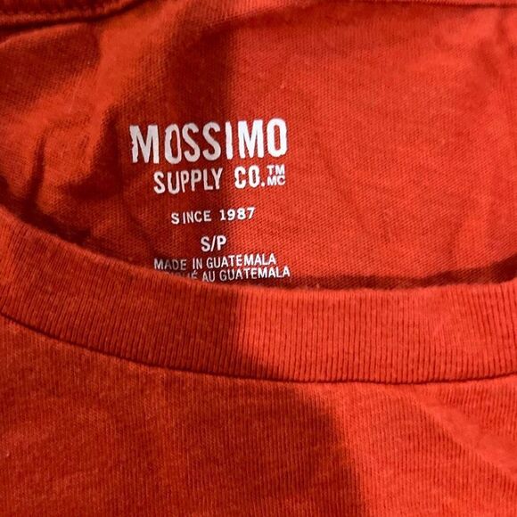 Mossimo Supply Co. Women’s Red T-Shirt – Size Small - Picture 3 of 3
